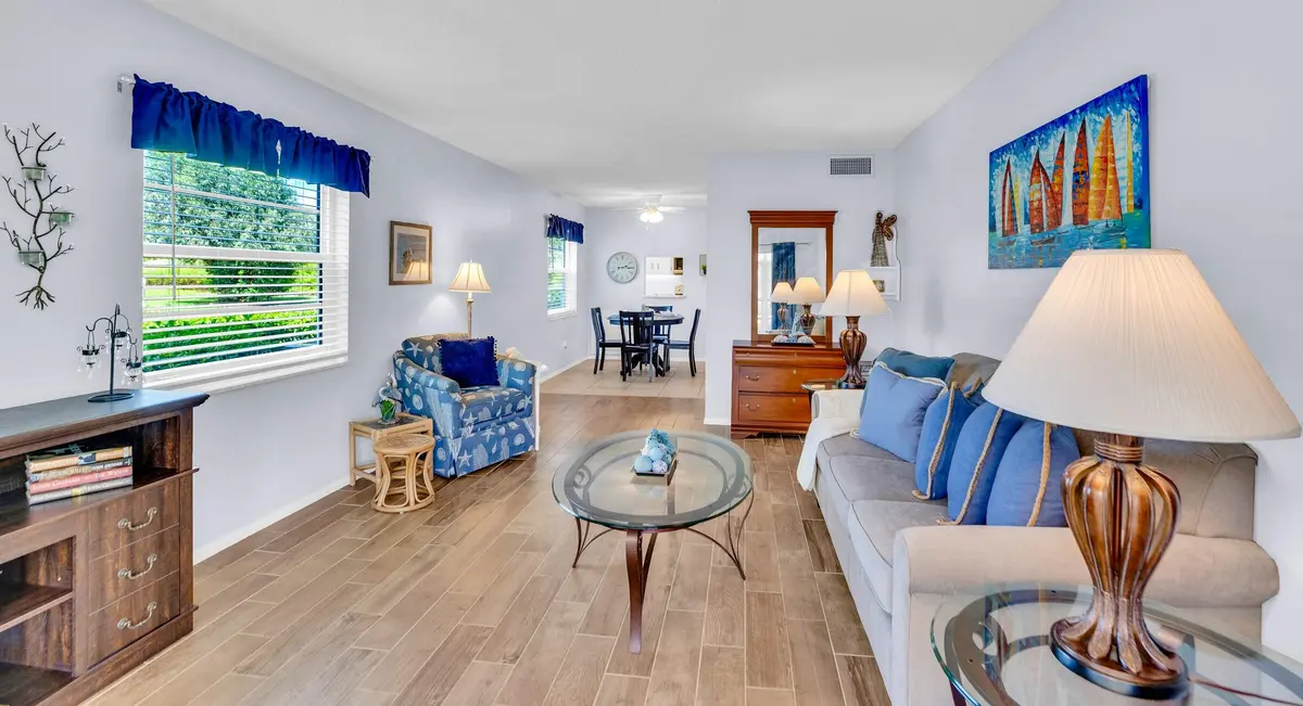 104 ROYAL OAK Drive 101, Vero Beach, FL – photo 3