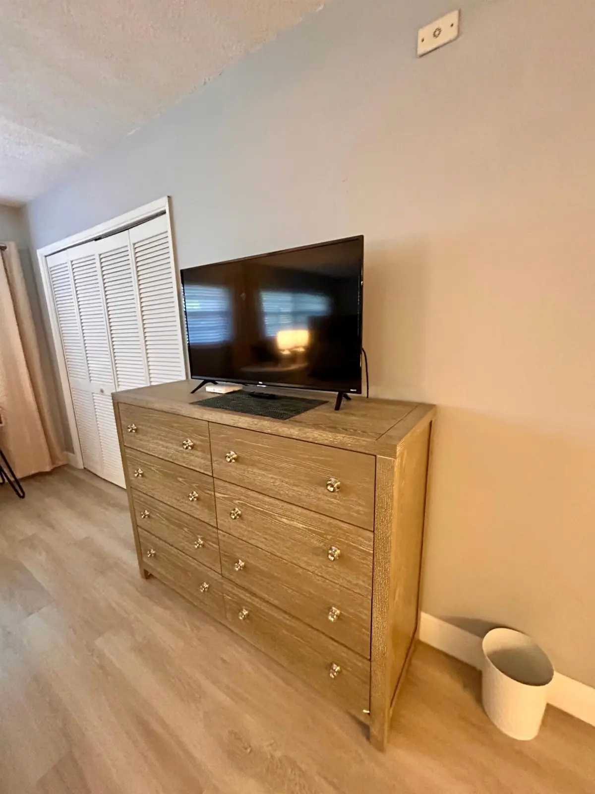 Flat panel TV in Primary Bedroom at 3850 OAKS CLUBHOUSE Drive 305, Pompano Beach