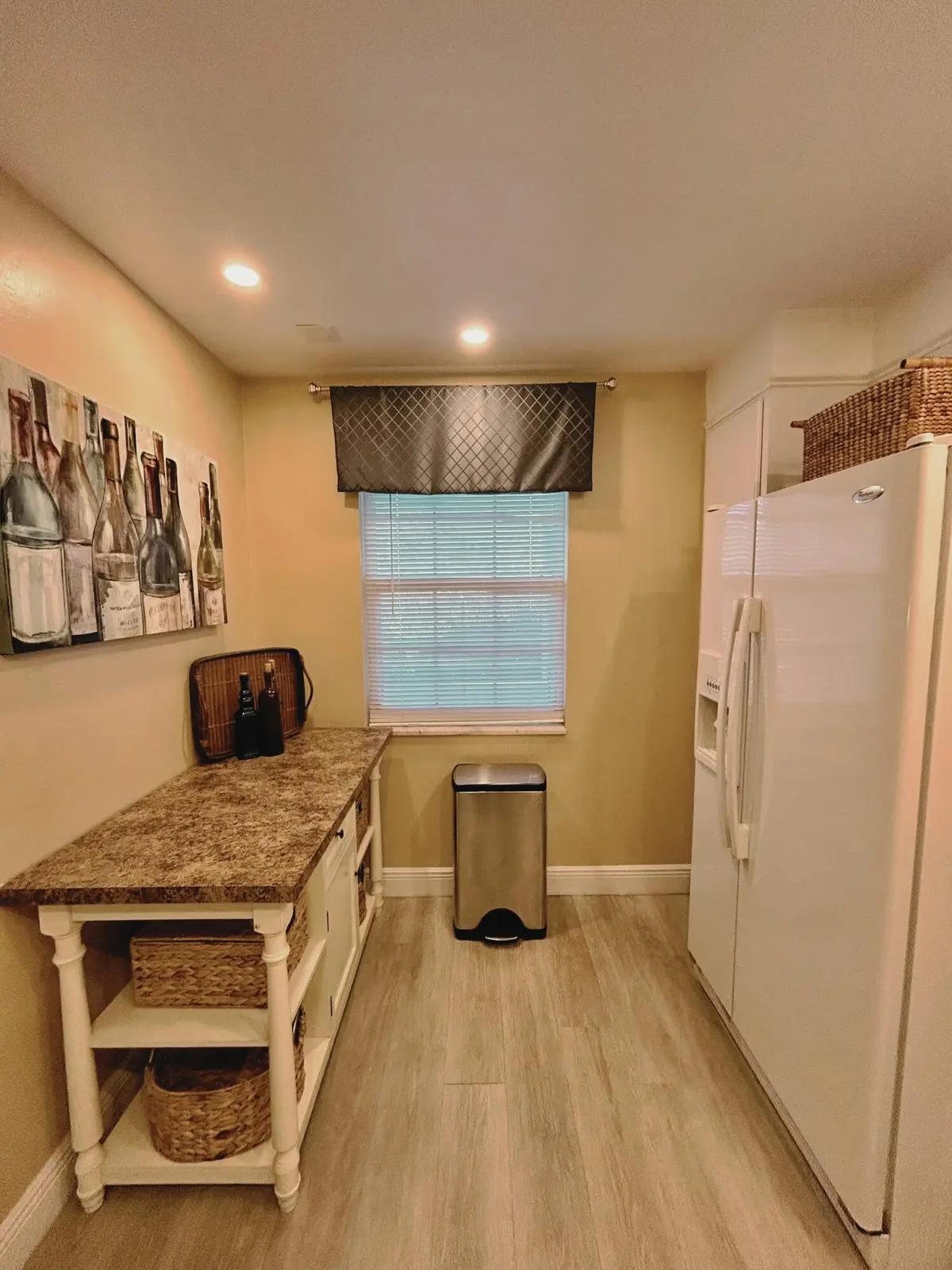 Kitchen at 3850 OAKS CLUBHOUSE Drive 305, Pompano Beach