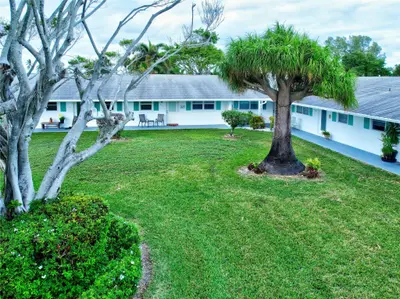 400 SW Golfview Terrace 111, Boynton Beach – Condominium for sale