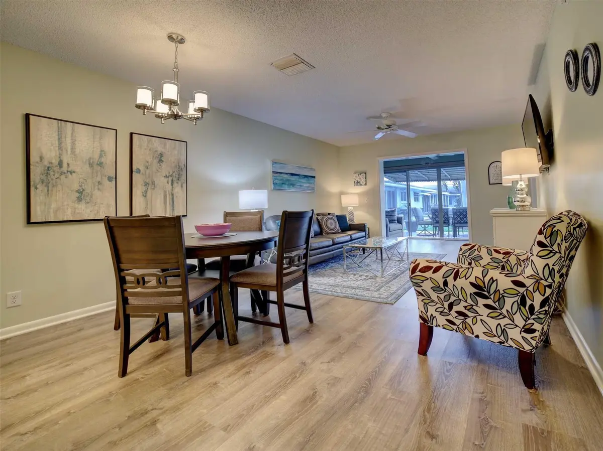 Photo 4 at 400 SW Golfview Terrace 111, Boynton Beach