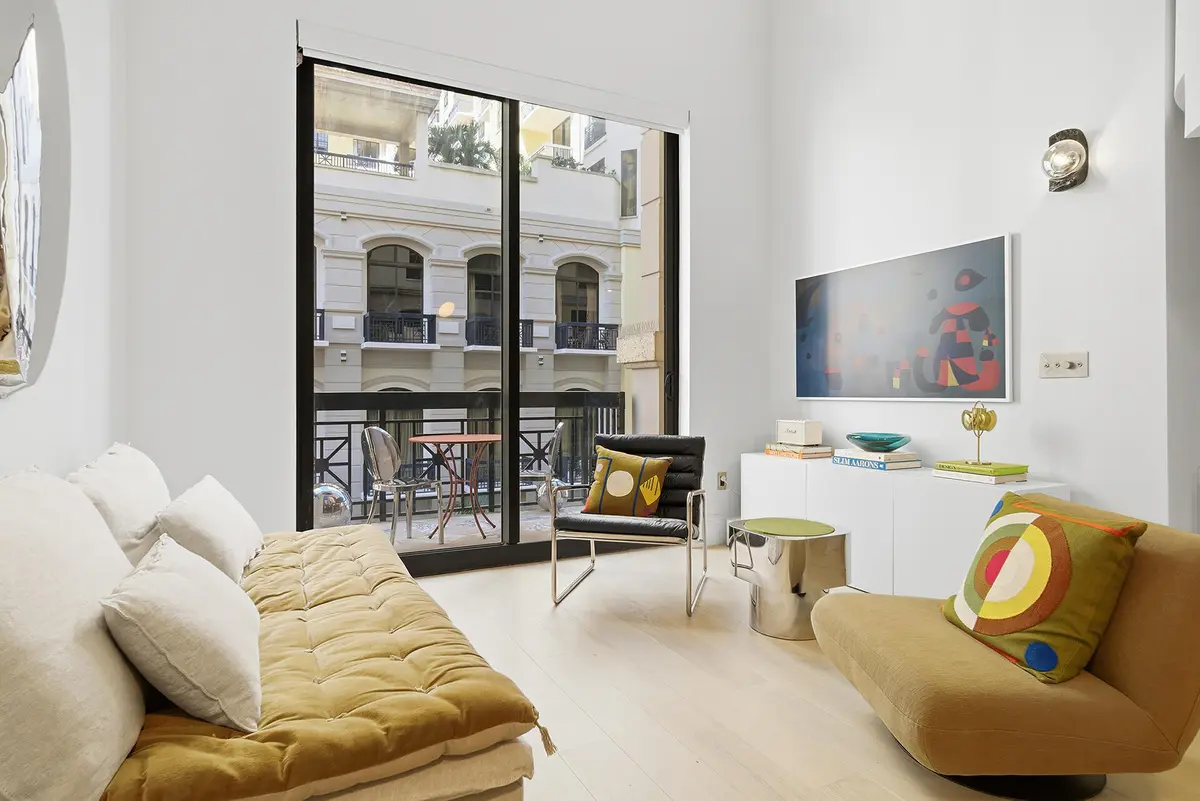 inside at 801 S OLIVE Avenue 433, West Palm Beach