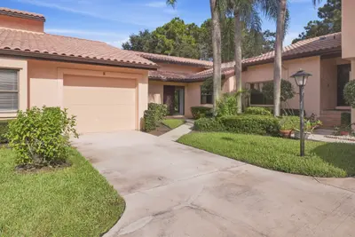 3705 SW Quail Meadow Trail E, Palm City – Townhouse for rent