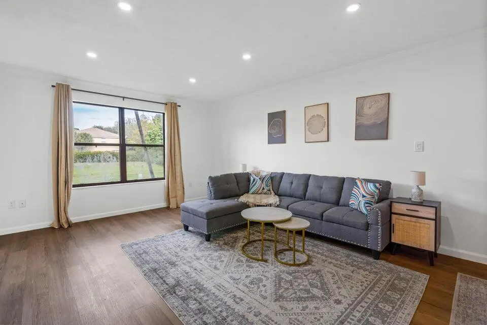 Couch at 13145 CHADWICK Court 14, Wellington