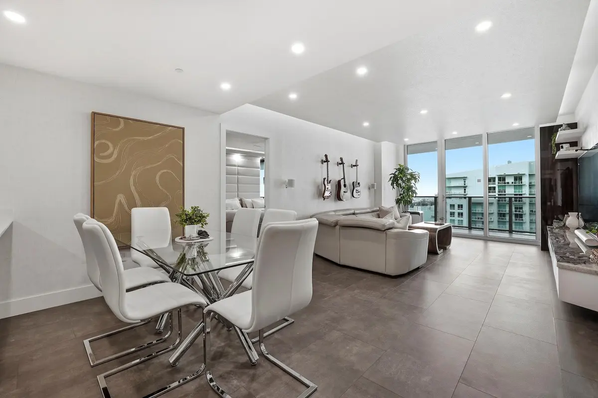 Eat in Kitchen at 488 NE 18th Street 5009, Miami