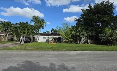690 NW 68TH Avenue, Plantation – Single Family Residence for sale