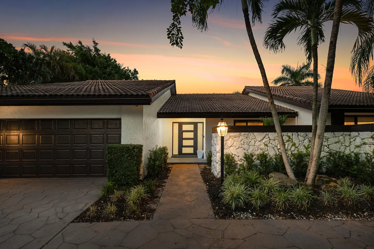 Twilight Front at 3527 Pine Lake Court, Delray Beach