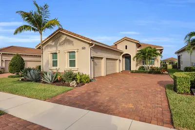 8822 SW Montova Way, Port St. Lucie – Single Family Residence for sale