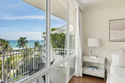 100 Royal Palm Way G5, Palm Beach – Condominium for sale