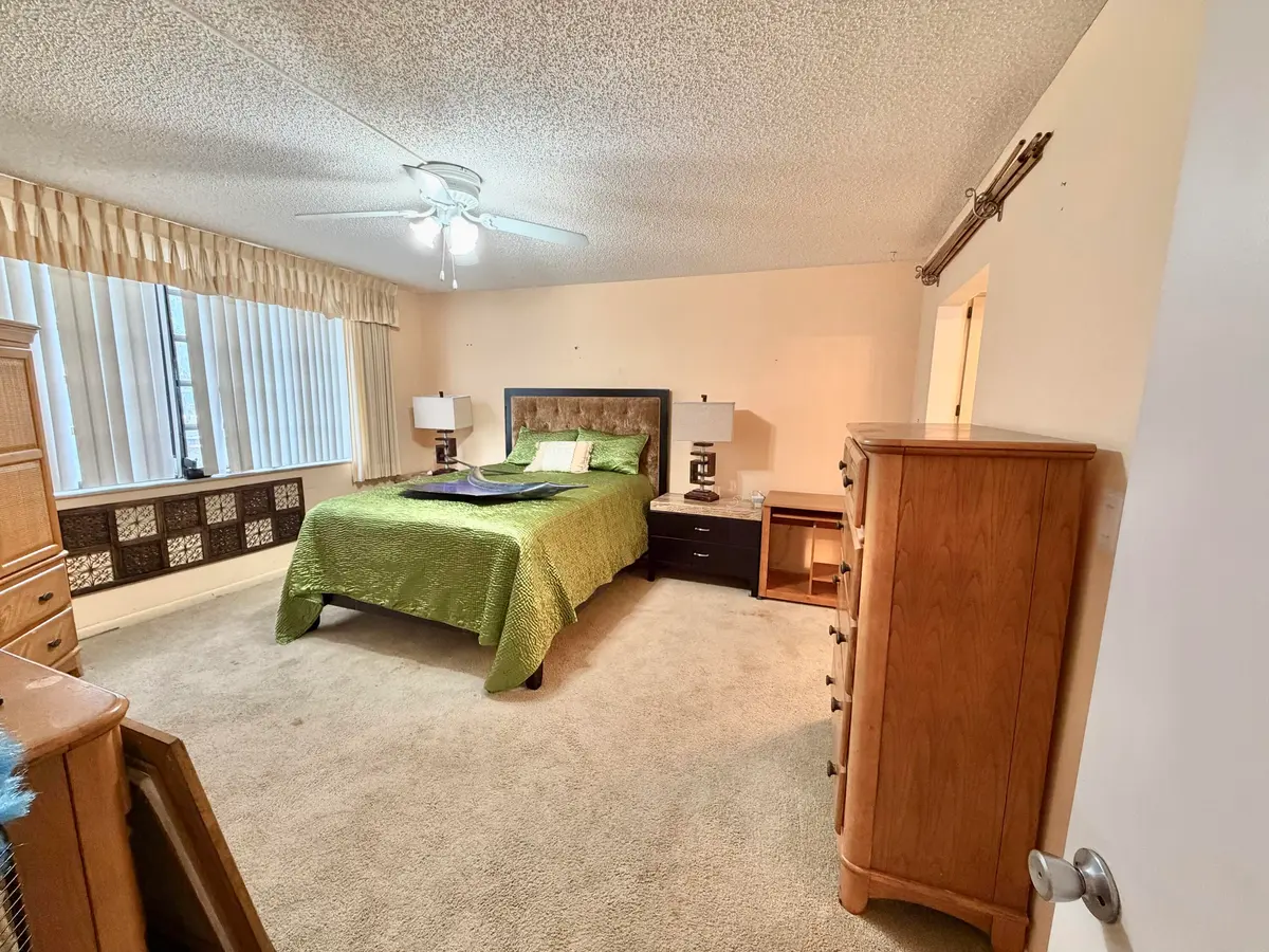 IMG_1504 at 1101 COLONY POINT Circle 220, Pembroke Pines