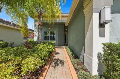 11852 SW Waterford Isle Way, Port St. Lucie – Single Family Residence for sale