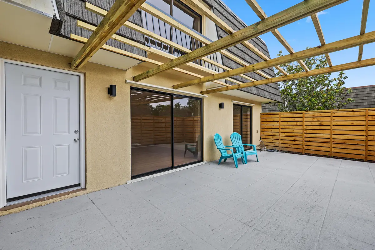 patio at 703 7th Terrace, Palm Beach Gardens