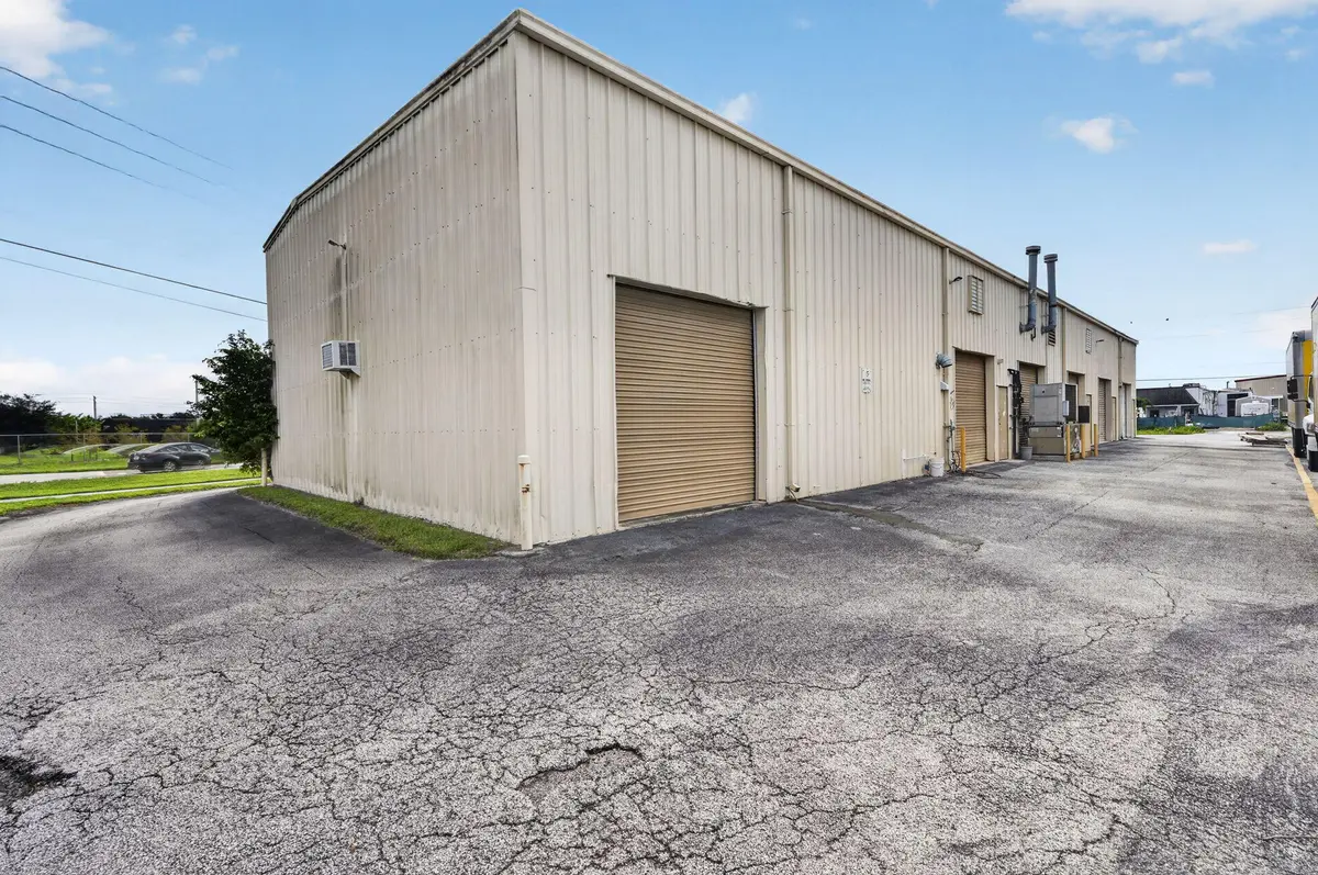 4-web-or-mls-_MLP0594 at 4248 SE COMMERCE Avenue, Stuart