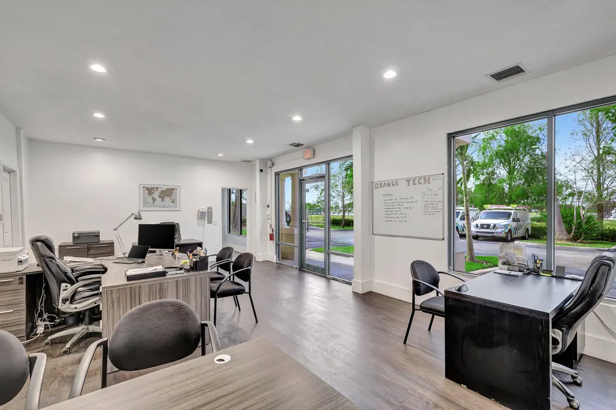 PFLG at 4450 NW 126TH 107, Coral Springs