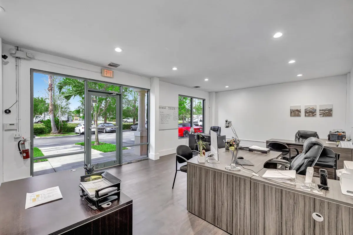 PFLG at 4450 NW 126TH 107, Coral Springs