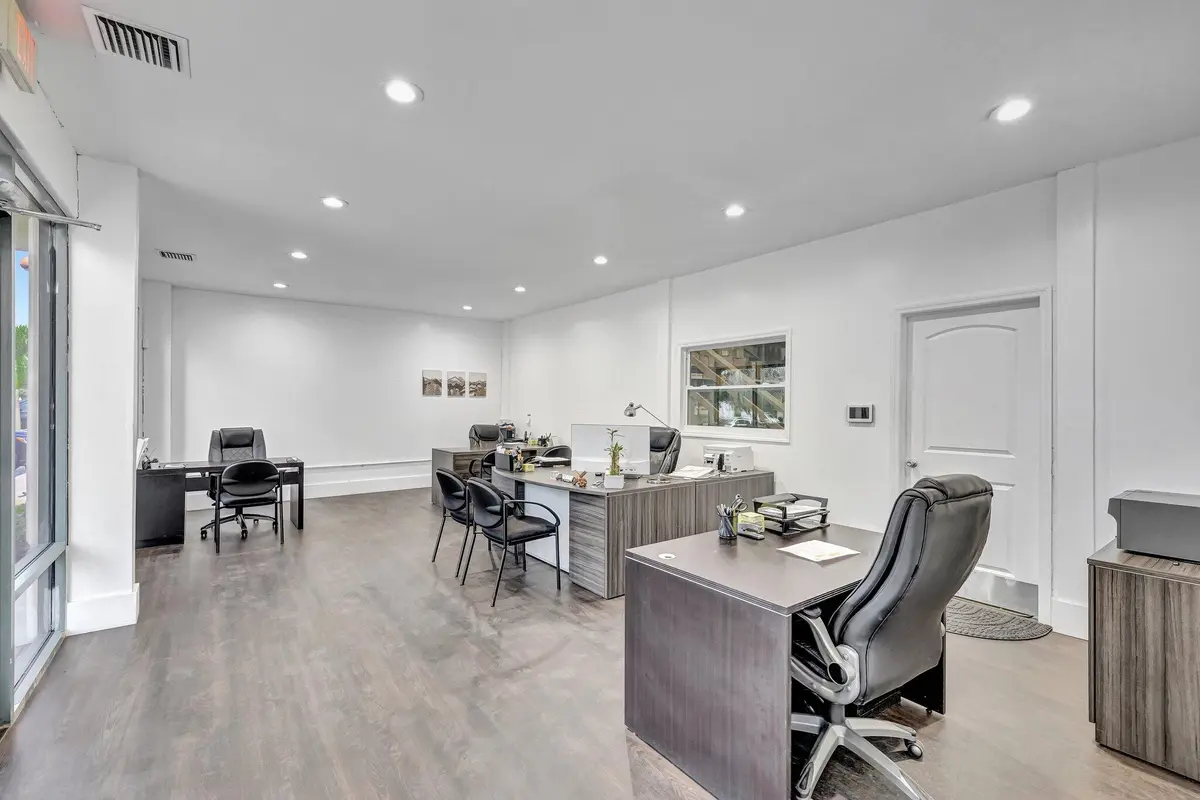 PFLG at 4450 NW 126TH 107, Coral Springs