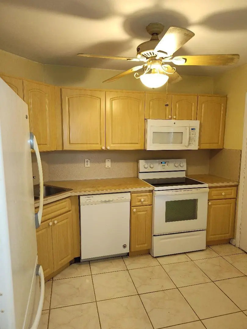 Photo 5 at 3330 SPANISH MOSS Terrace 110, Lauderhill