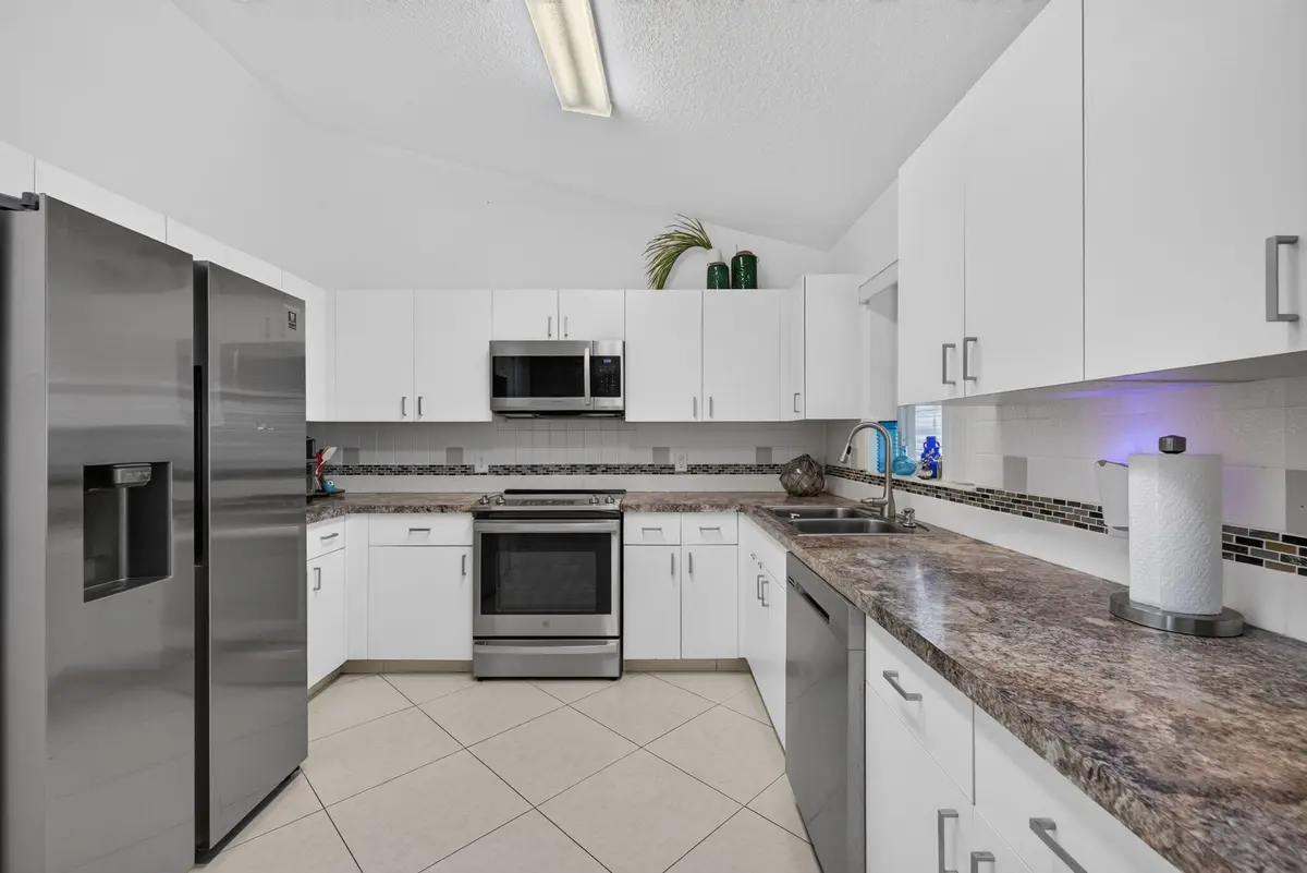 30-web-or-mls-3A5A0372 at 1060 NW Tuscany Drive, Port St. Lucie