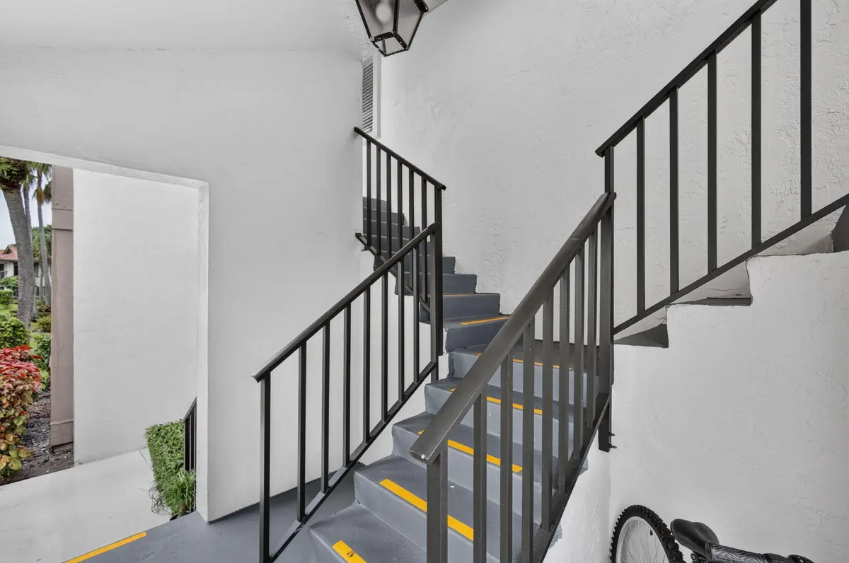 3-web-or-mls-5D1A7683 at 1103 Duncan Circle 201, Palm Beach Gardens