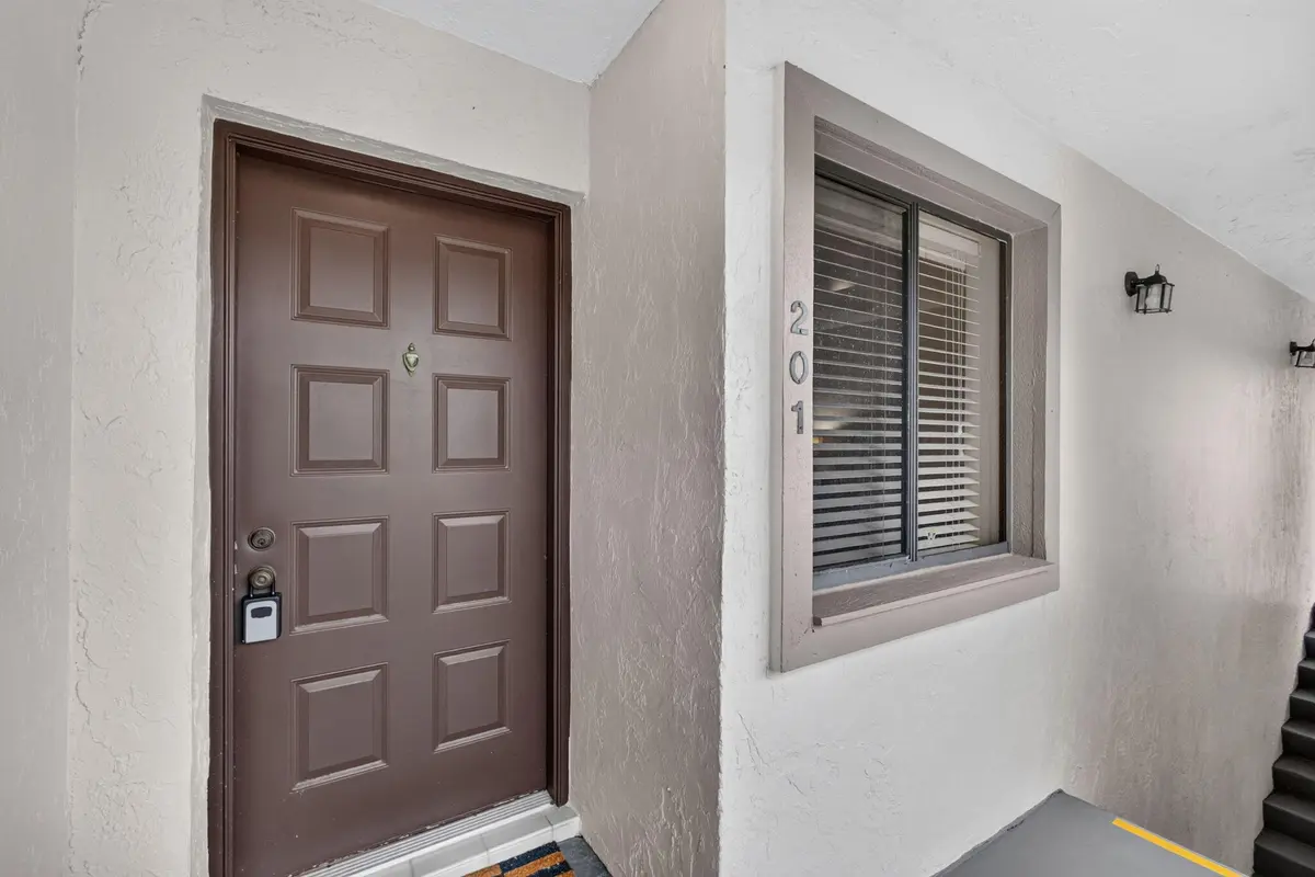 4-web-or-mls-5D1A7688 at 1103 Duncan Circle 201, Palm Beach Gardens