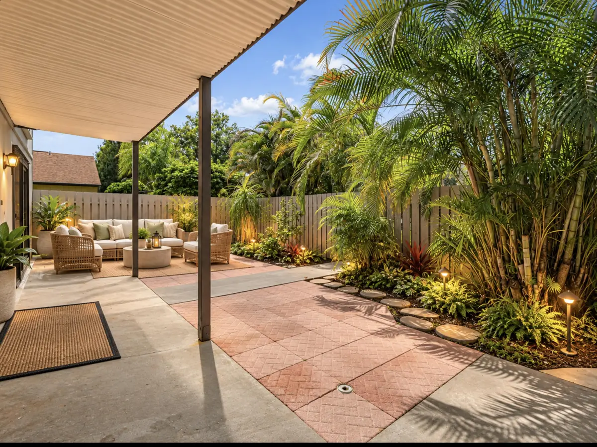 Patio South at 1520 39TH Avenue, Vero Beach