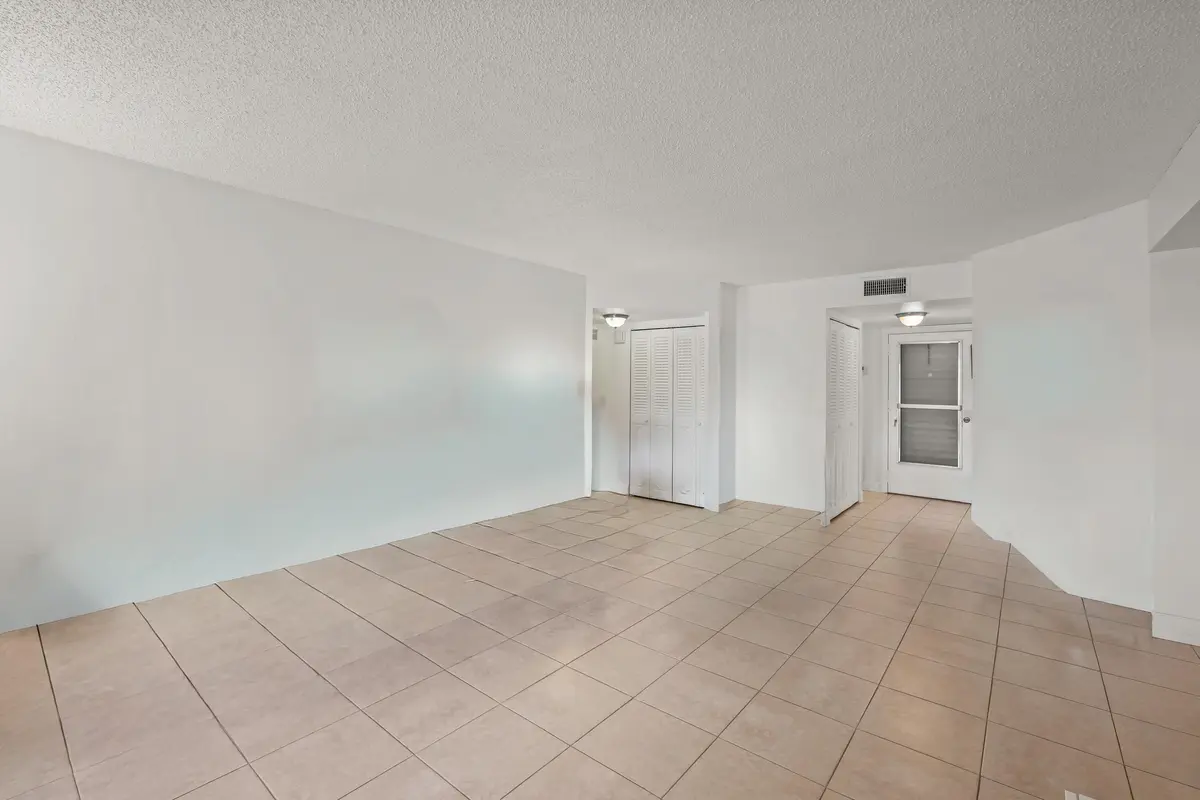 Living Room at 3871 VIA POINCIANA 104, Lake Worth
