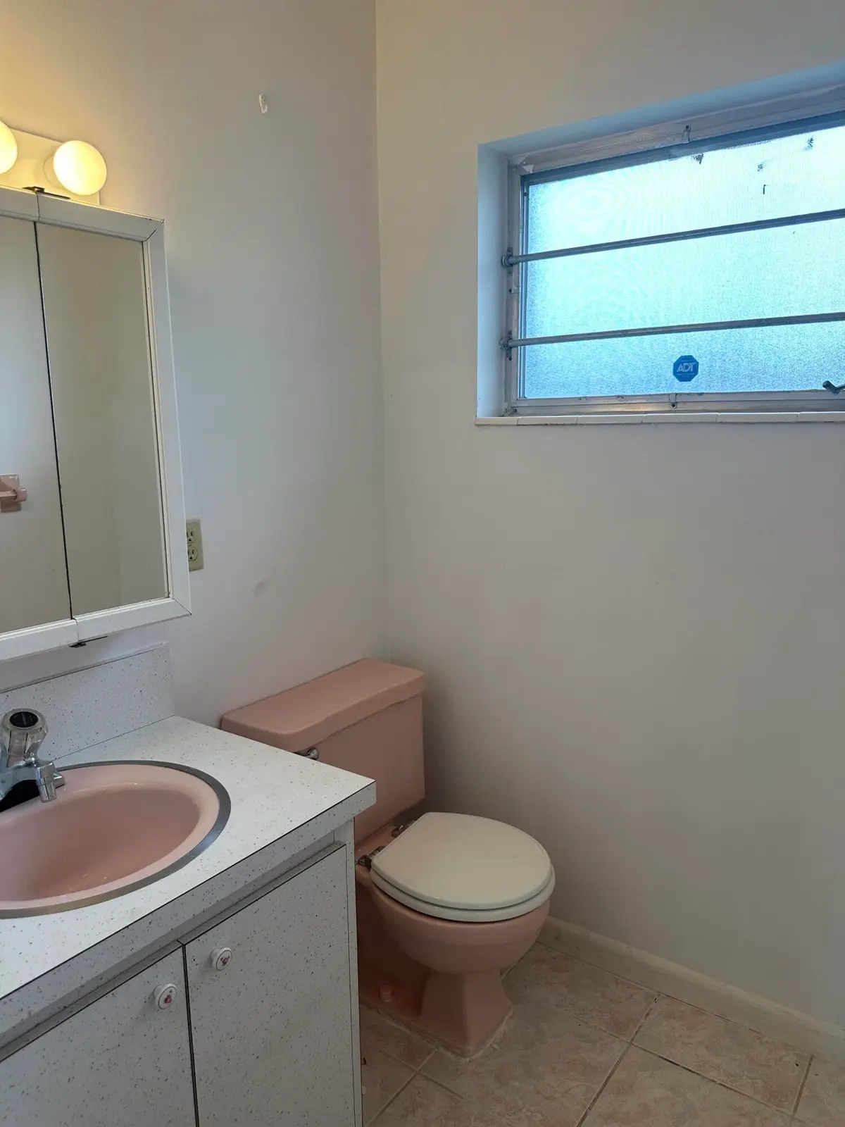 Bath at 2751 Ashley Drive D, West Palm Beach