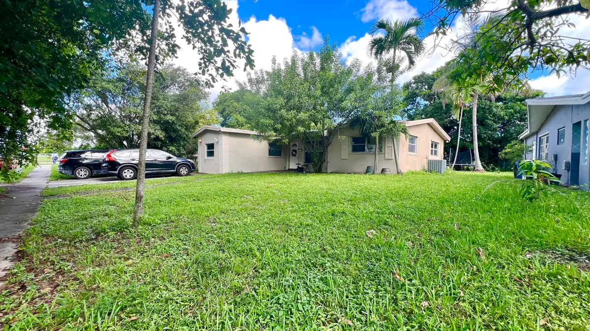 IMG_5304 at 3999 NW 36TH Street, Lauderdale Lakes