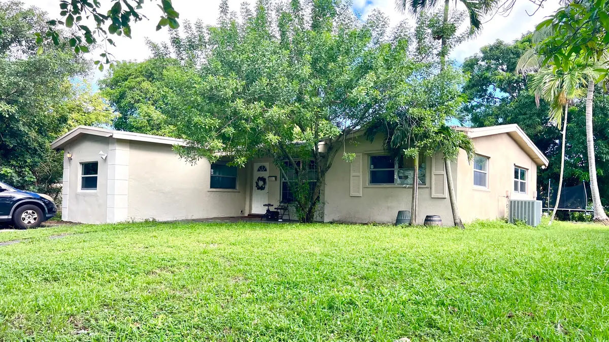 IMG_5305 at 3999 NW 36TH Street, Lauderdale Lakes