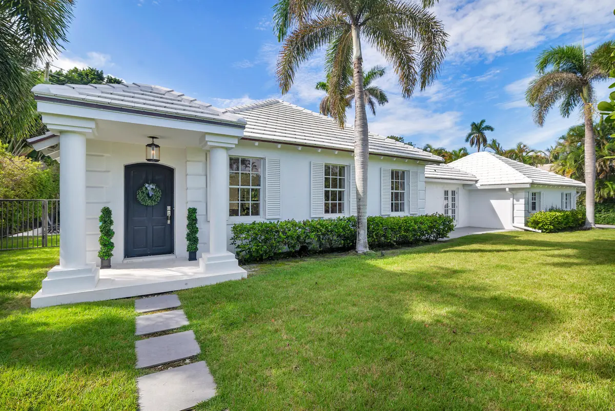 low-3 at 216 BAHAMA Lane, Palm Beach