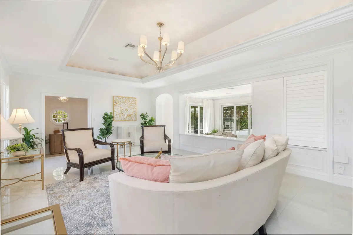 low-7 at 216 BAHAMA Lane, Palm Beach