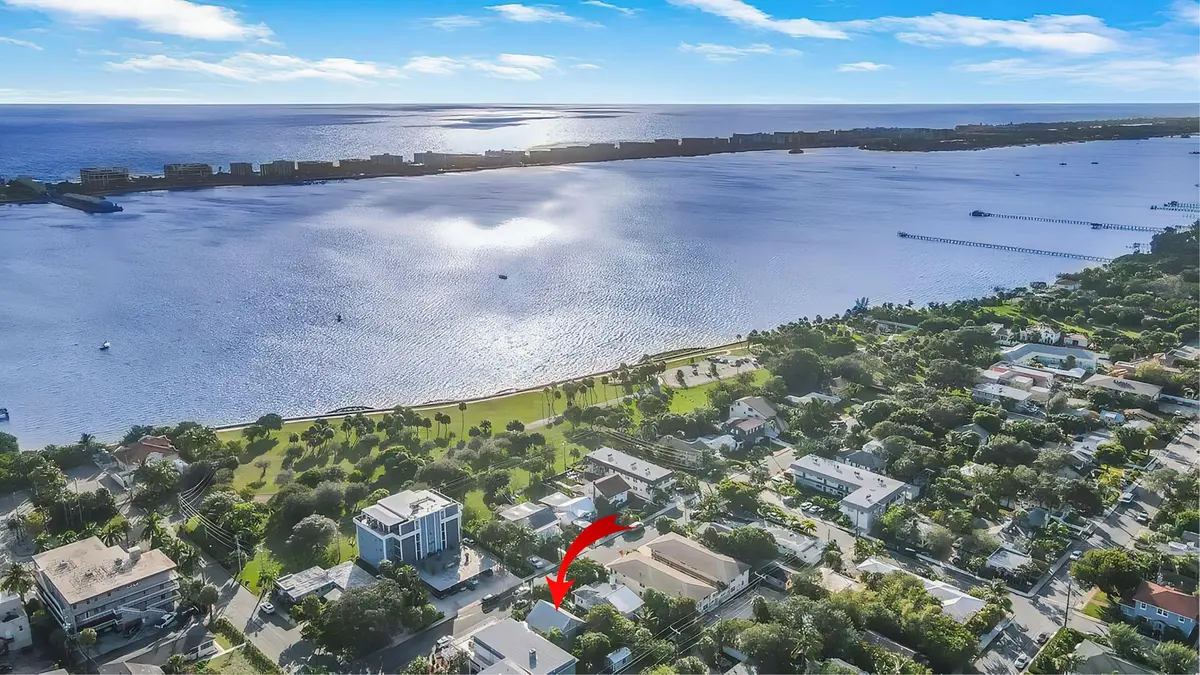 209 Ariel at 209 S Lakeside Drive, Lake Worth Beach