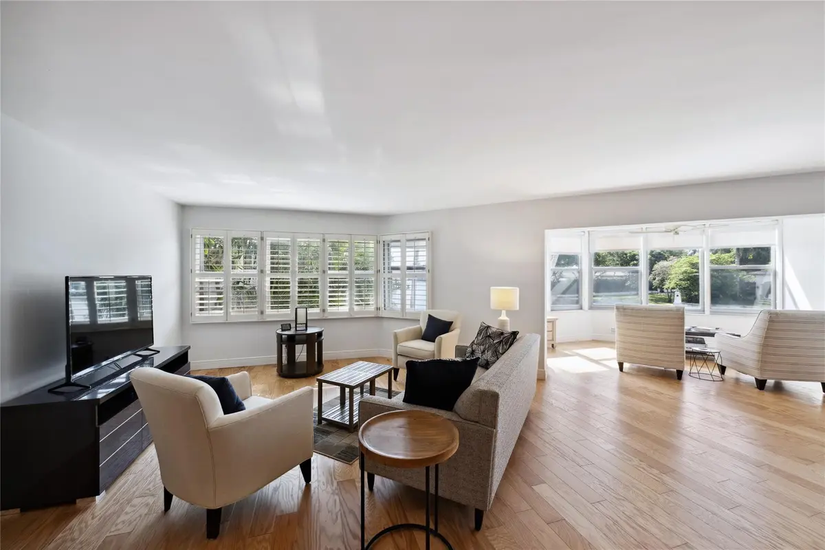 Photo 3 at 818 SE 4TH Street 201, Fort Lauderdale