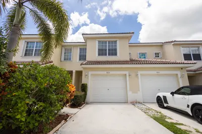 8115 Bellagio Lane, Boynton Beach – Townhouse for rent