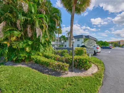 1100 E Indiantown Road 104, Jupiter – Condominium for sale