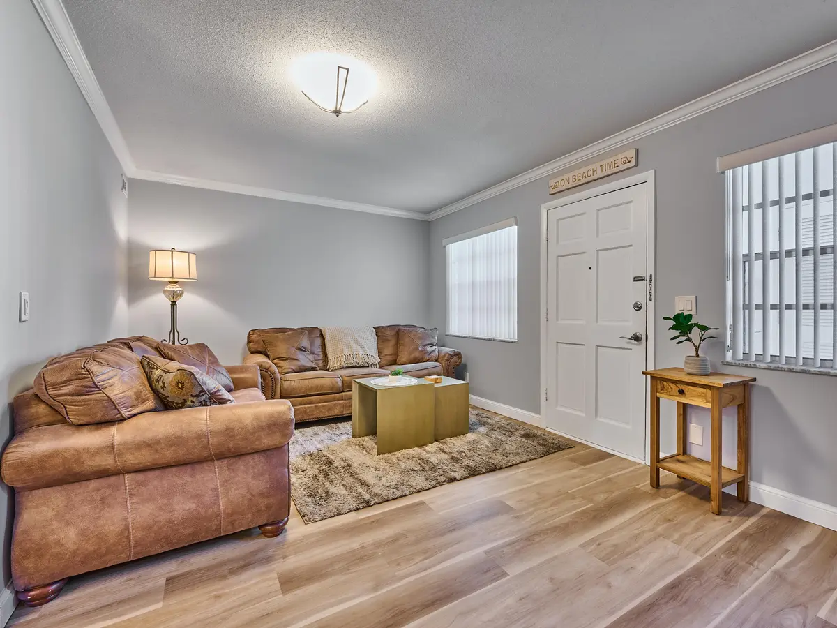 Living to Entry at 1100 E Indiantown Road 104, Jupiter