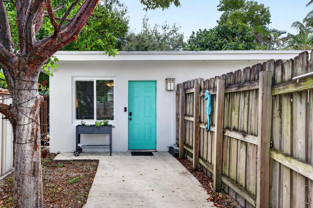 5 Guest House at 1140 NE 17TH Avenue, Fort Lauderdale