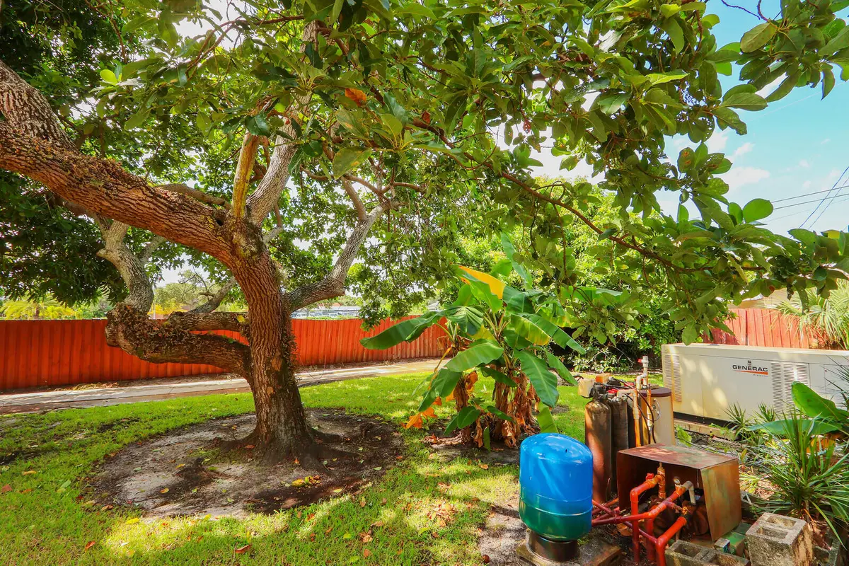 40_IMG_1468_mls at 525 51ST Street, West Palm Beach