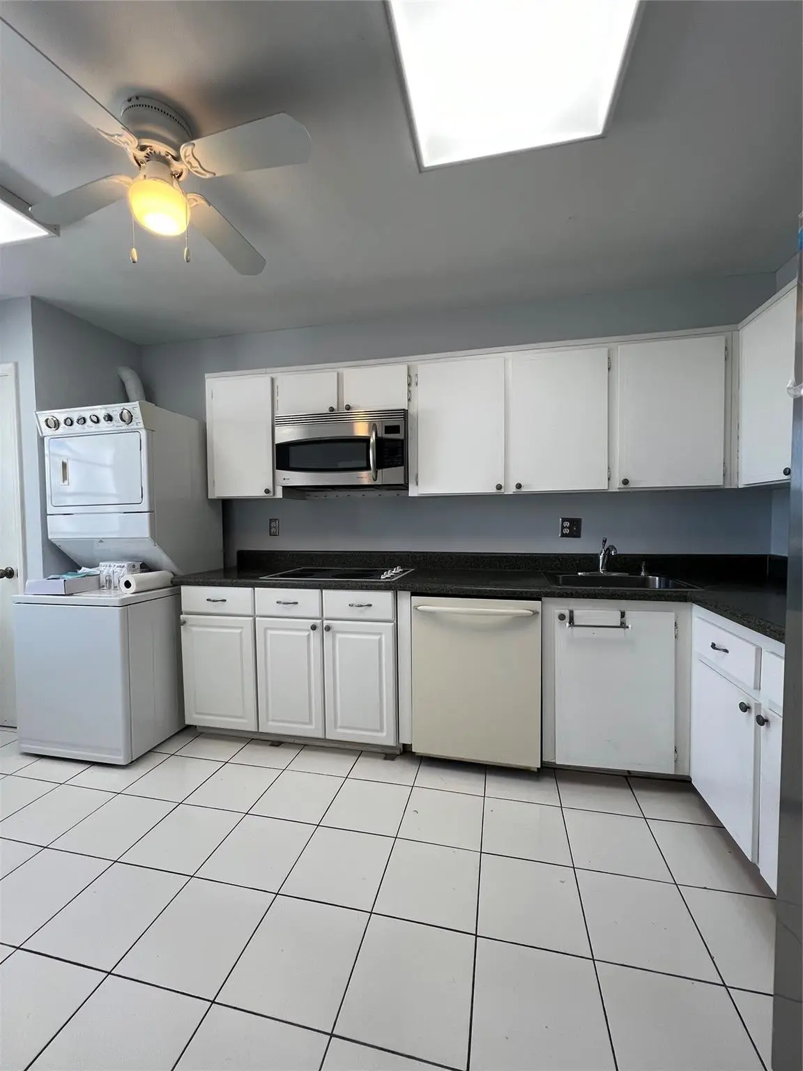 Photo 2 at 3100 NE 48th Street 805, Fort Lauderdale