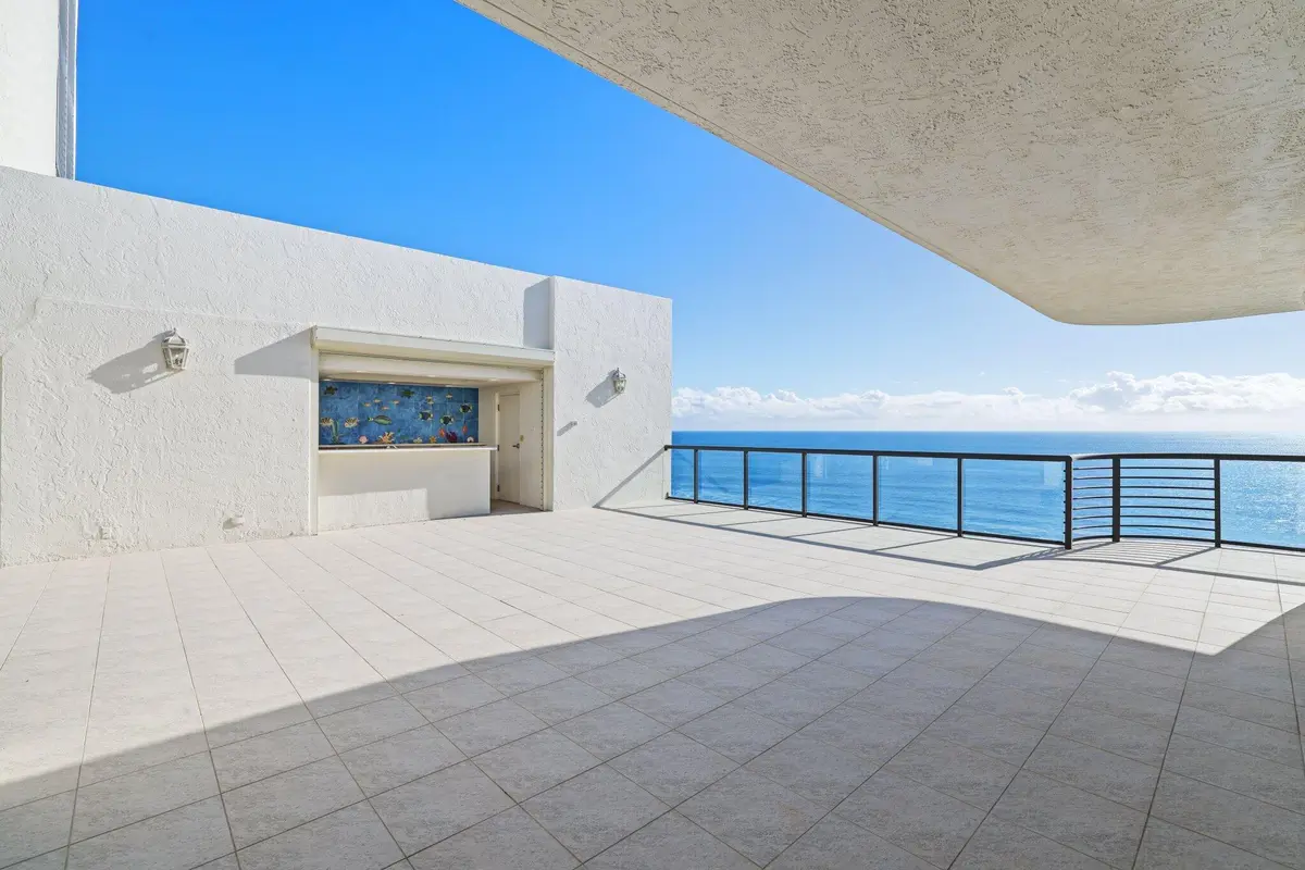 2727 S Ocean Boulevard 1502 - 69.jpg-SMA at 2727 S OCEAN Boulevard 1502, Highland Beach