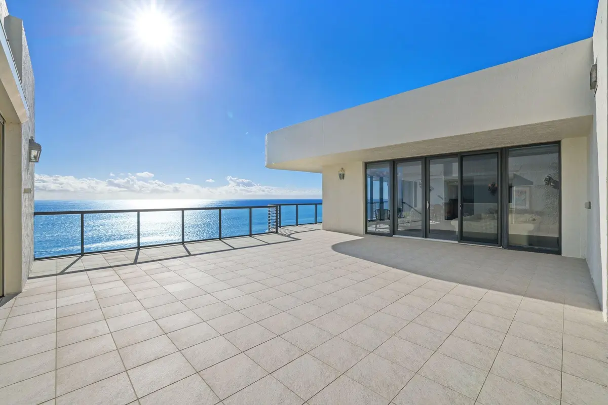 2727 S Ocean Boulevard 1502 - 72.jpg-SMA at 2727 S OCEAN Boulevard 1502, Highland Beach