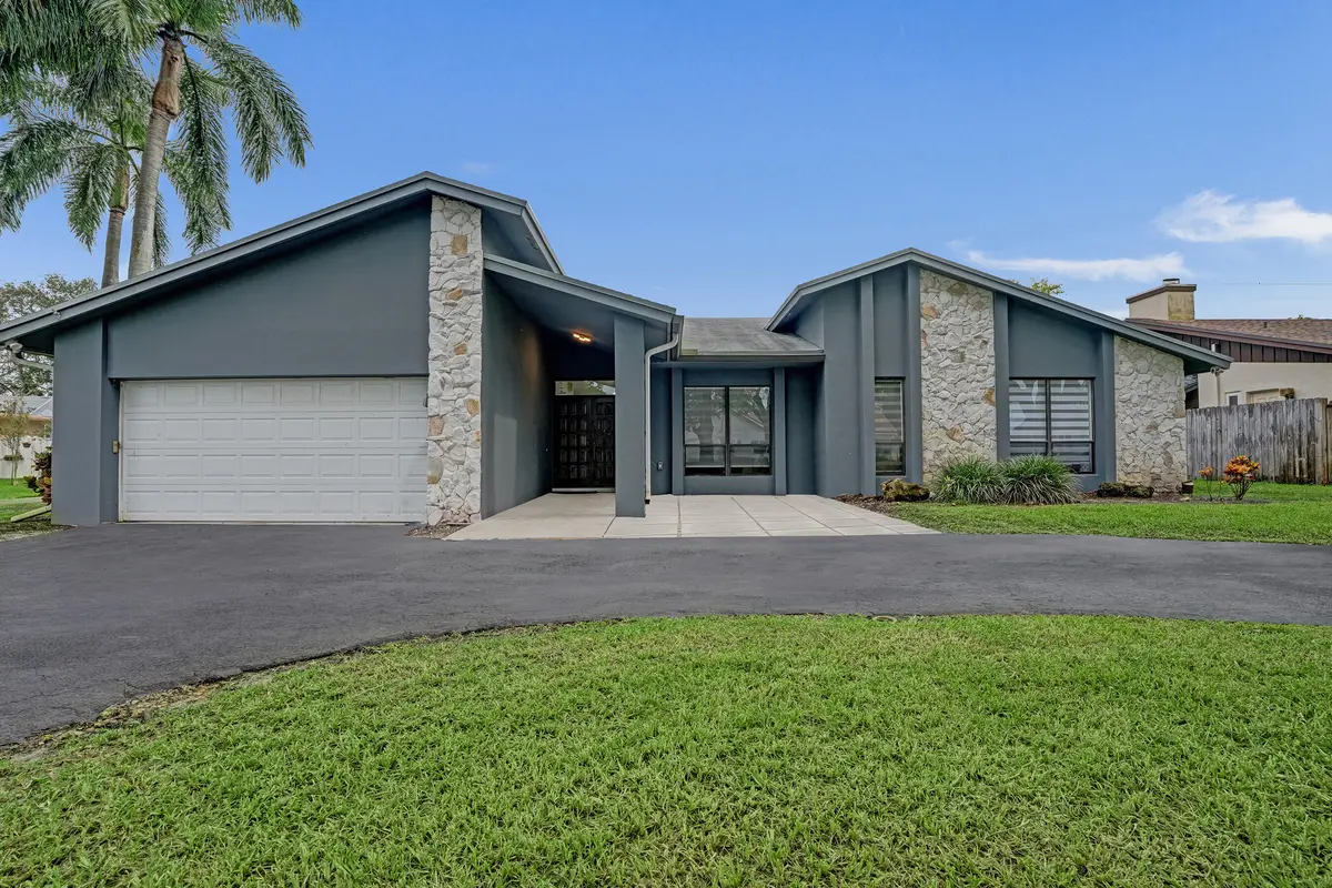 DSC01415 at 11700 S ISLAND Road, Cooper City
