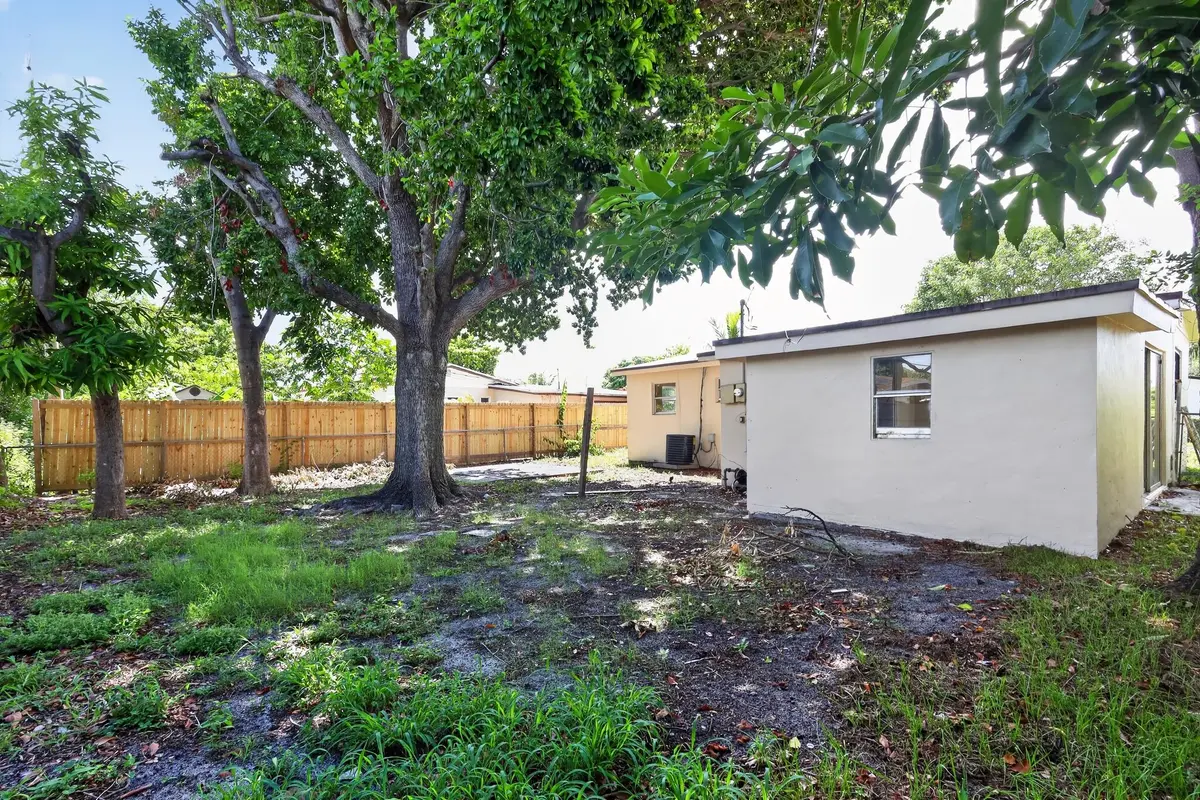 2740 NW 2ND Street, Boynton Beach, FL – photo 5