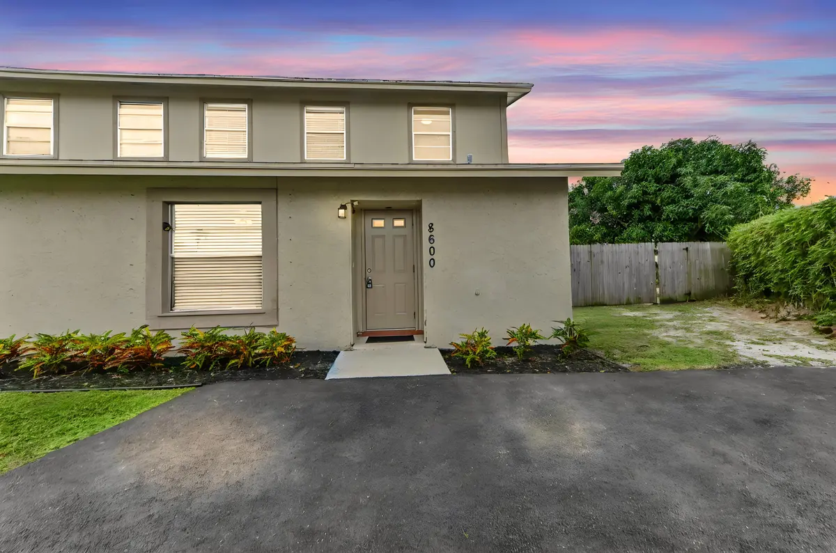 02-Entry-01_TW at 8600 Uranus Terrace, West Palm Beach