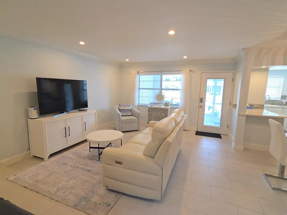 110 Shore Court 112-B, North Palm Beach, FL – photo 7