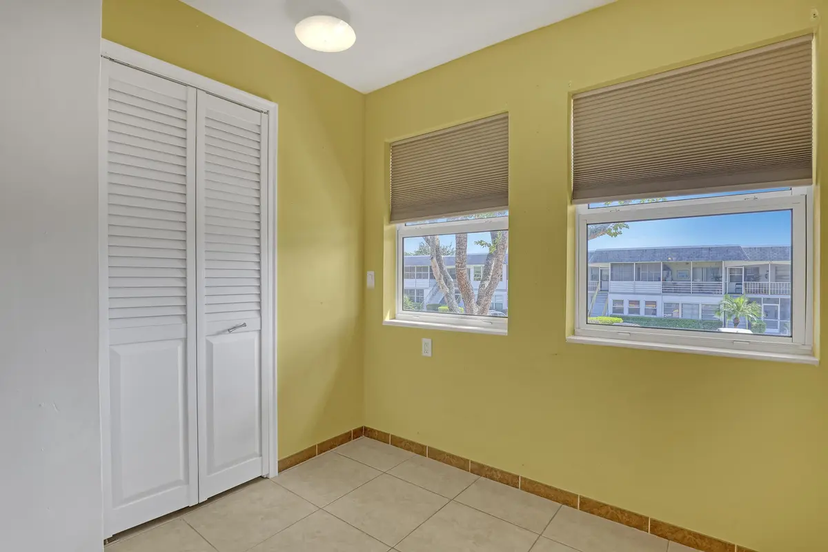 Enclosed Porch at 122 STRATFORD I, West Palm Beach