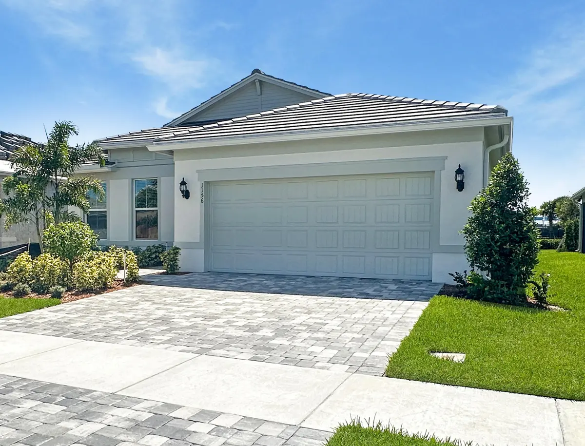 Front View at 1156 HAVEN Circle, Vero Beach