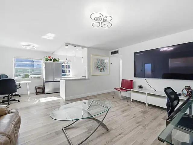 02_beyc6abd47de404c1 at 193 Burgundy, Delray Beach