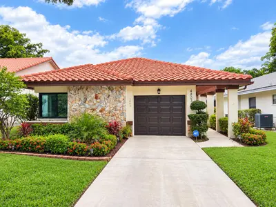4803 BOXWOOD Circle, Boynton Beach – Single Family Residence for sale