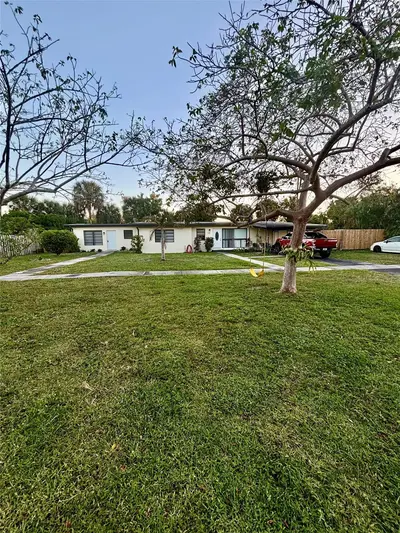 4380 SW 11TH Street, Plantation – Efficiency for rent